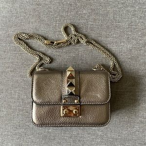Valentino gold stud leather crossbody handbag with chain 100% Authentic Used